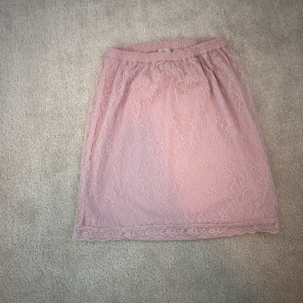 LOFT Lace Skirt MP Knee-Length